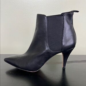 Vince Camuto Elegant Black Ankle Boots